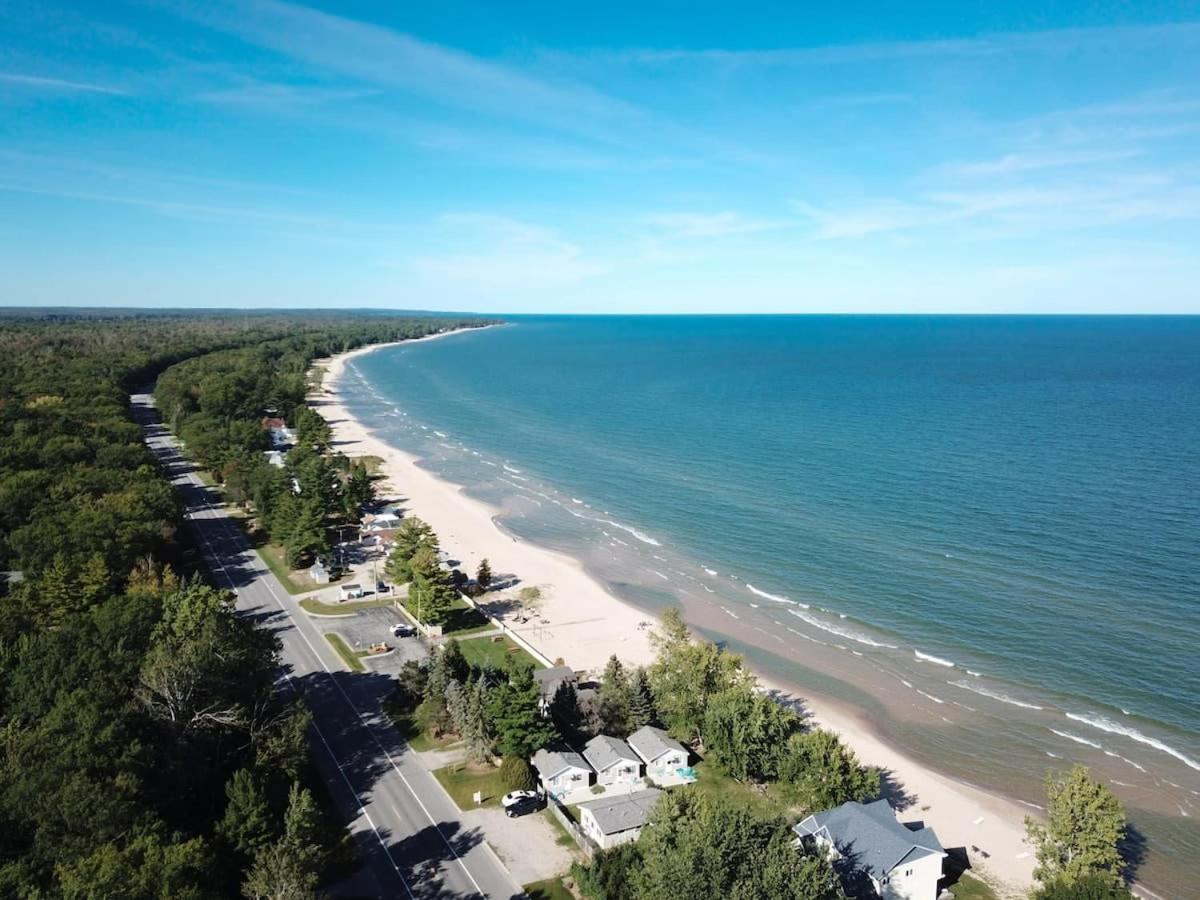 Beach Club Of Oscoda Beach House On Lake Huron Villa Eksteriør billede