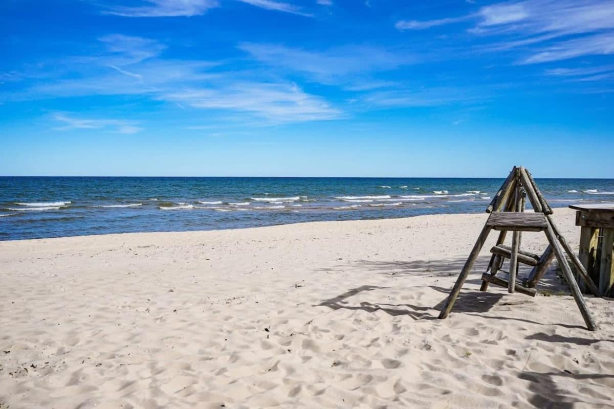 Beach Club Of Oscoda Beach House On Lake Huron Villa Eksteriør billede